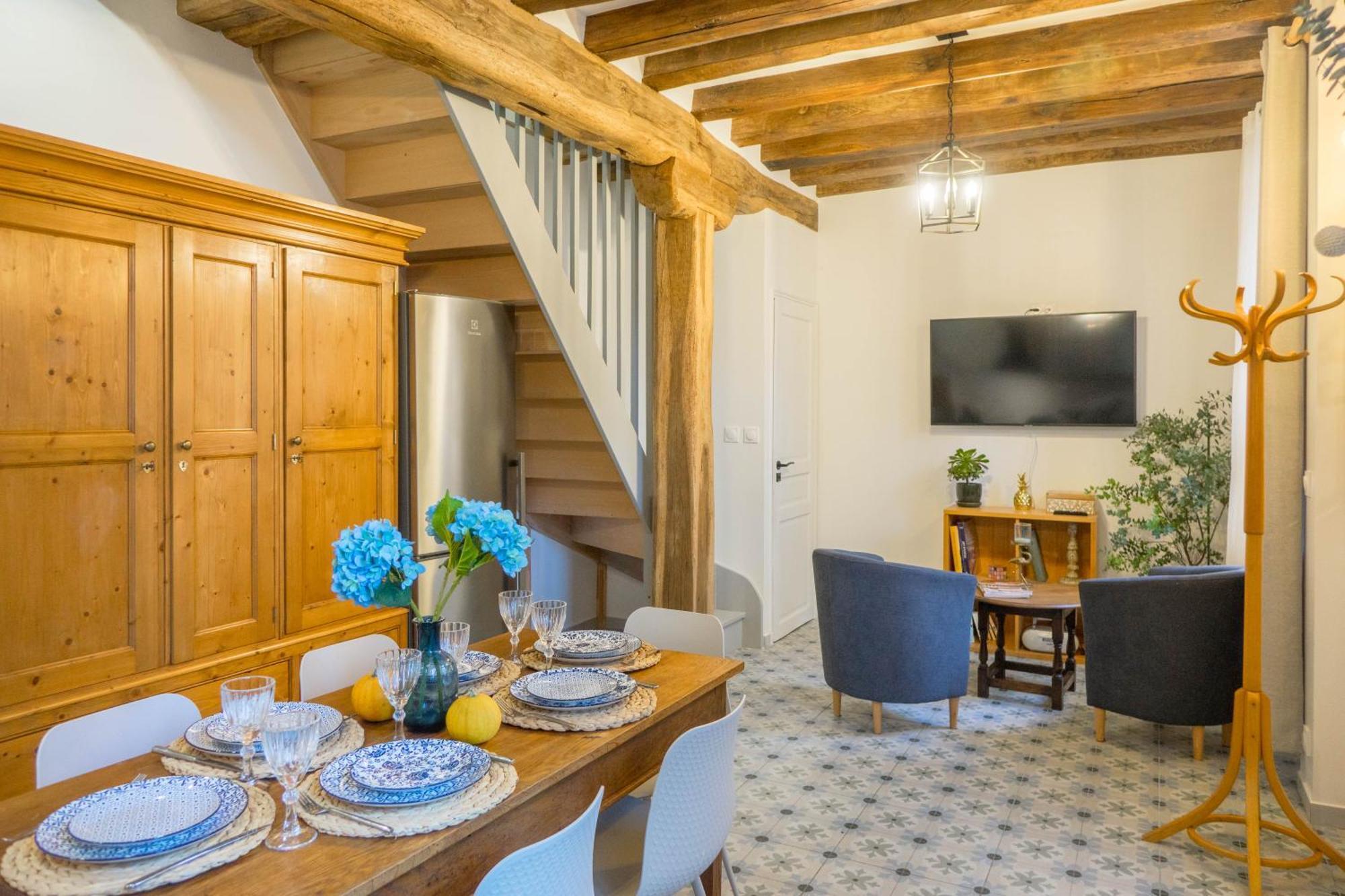 Domaine De Charme Au Coeur D'Orleans Classe 3 Etoiles - Bords De Loire - 21 Couchages Avec Parkings Prives Extérieur photo